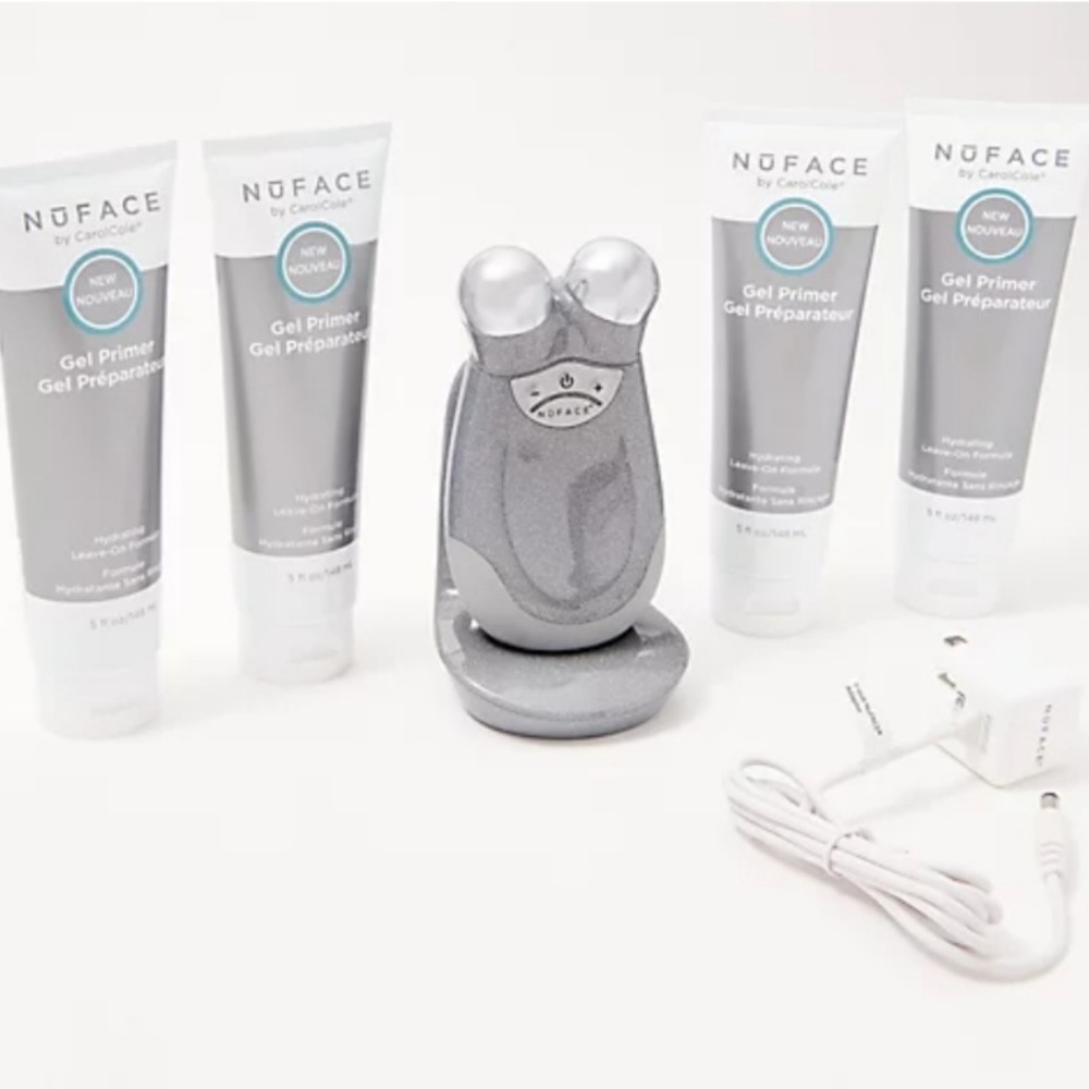 NuFACE Trinity Facial Toning Device w/1 year supply of gels